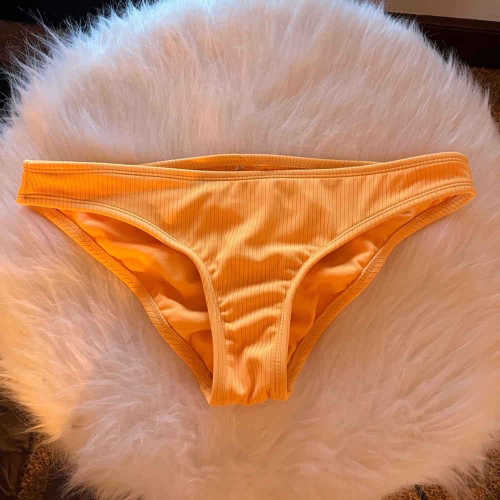 Princess polly swim bottoms